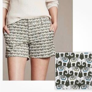 Banana republic elephant 🐘 print Hampton chino shorts size 2 GUC..